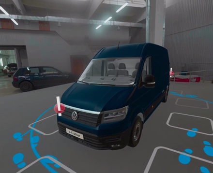 In einem VR Trainingsraum steht ein Volkswagen e-Crafter.